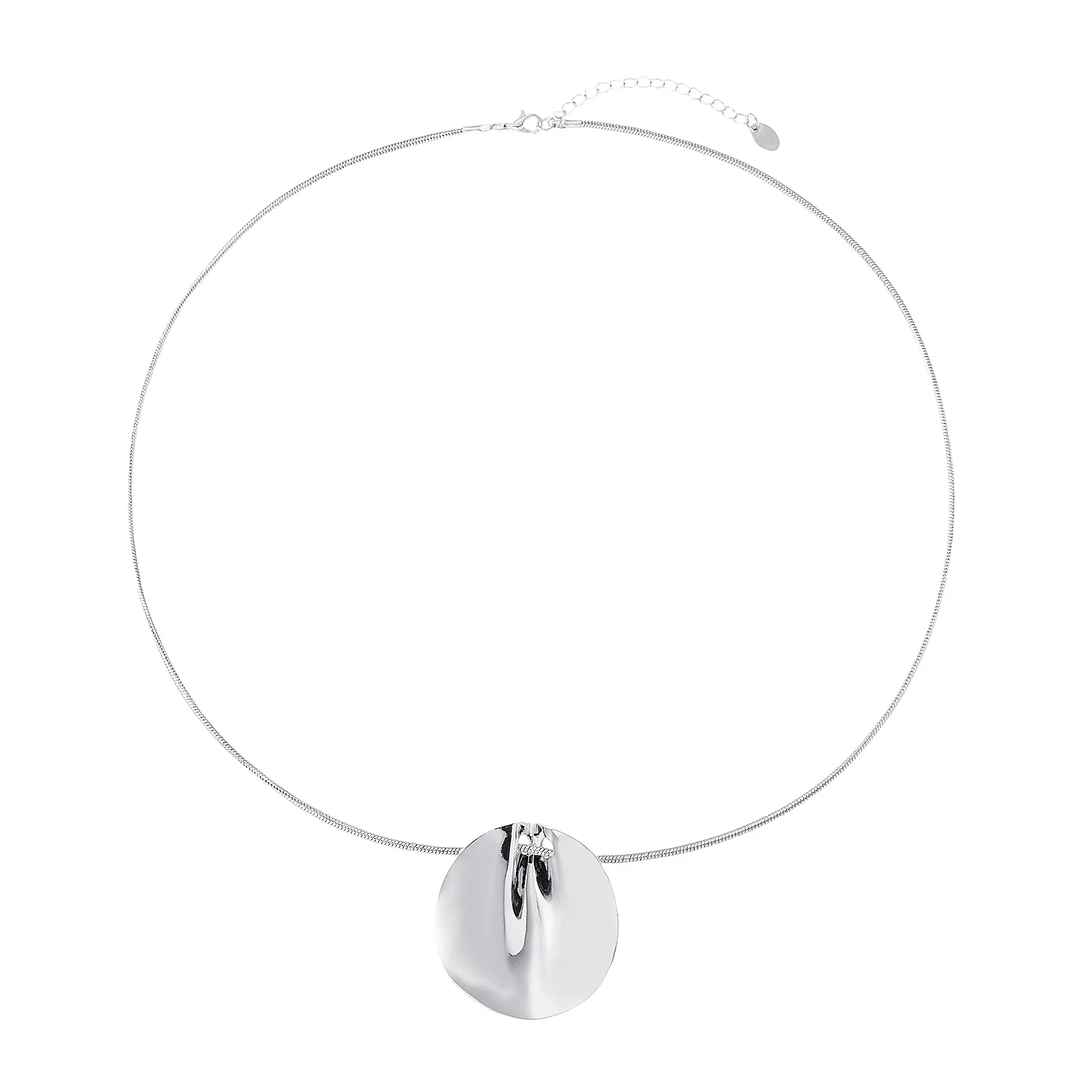 Silverfärgat halsband, vågig rund platta 70+7 cm